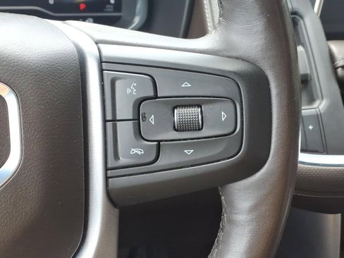 Used 2022 GMC Yukon XL SLT w/ SLT Premium Package AWD/4WD image 17