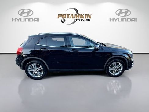 Used 2019 Mercedes-Benz GLA 250 4MATIC image 4