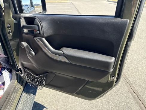 Used 2015 Jeep Wrangler Sport image 16