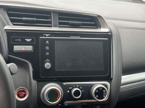 Used 2019 Honda Fit EX image 49