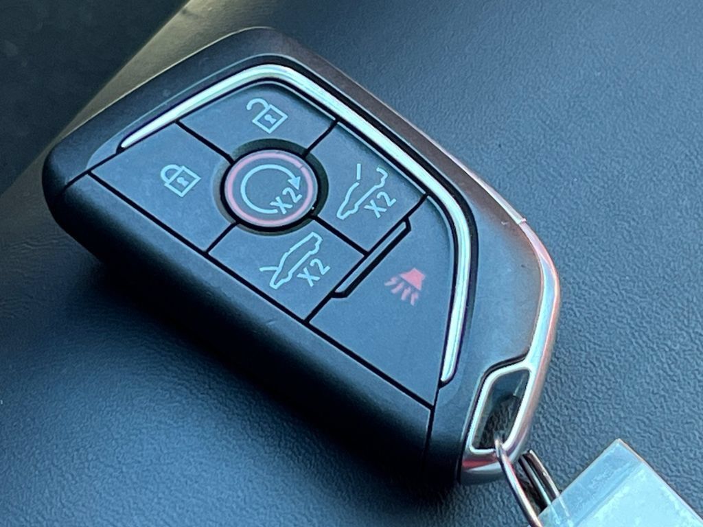 Used 2020 Chevrolet Corvette Stingray Preferred Cpe w/ 2LT Preferred Equipment Group RWD image 36