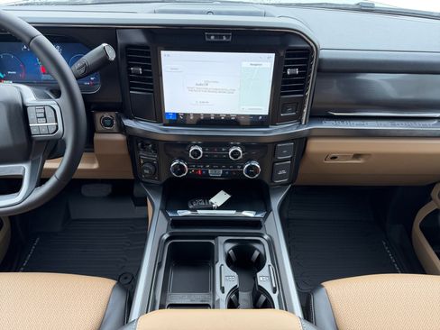 New 2026 Ford F250 Lariat w/ FX4 Off-Road Package image 11