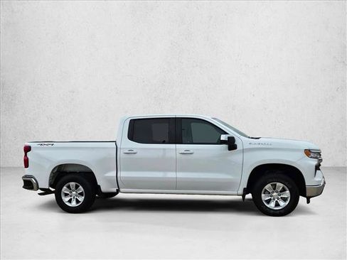 Used 2025 Chevrolet Silverado 1500 LT image 4