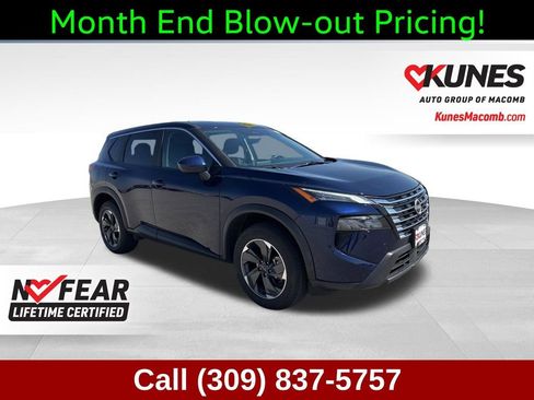 Used 2025 Nissan Rogue SV AWD/4WD image 1