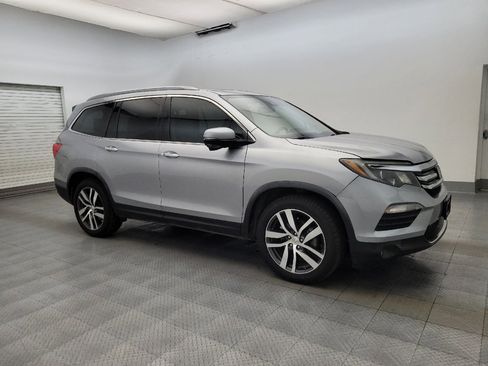 Used 2016 Honda Pilot Touring image 11