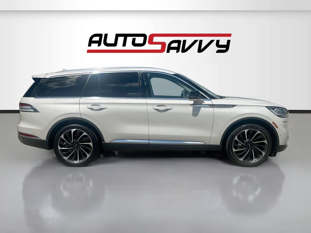 Used 2024 Lincoln Aviator Reserve w/ Equipment Group 201A RWD image 8