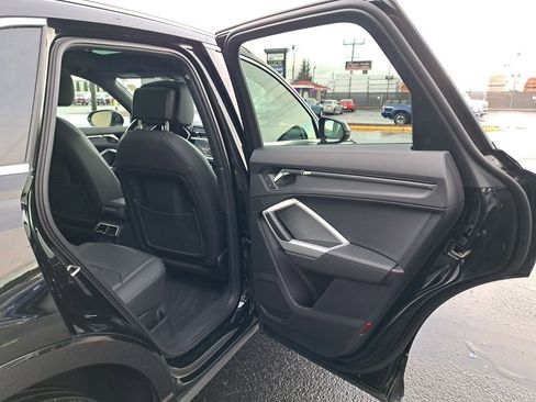 Used 2024 Audi Q3 2.0T Premium image 14