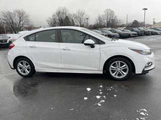 Used 2017 Chevrolet Cruze LT w/ Convenience Package video 2