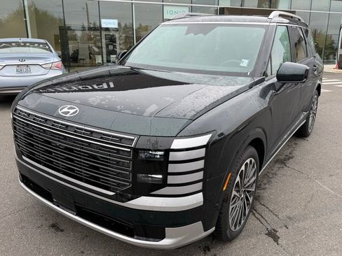 Certified 2026 Hyundai Palisade Calligraphy AWD/4WD image 8