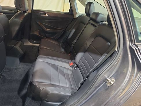 Used 2024 Volkswagen Jetta SE FWD image 24