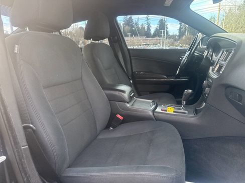 Used 2011 Dodge Charger SE w/ Connectivity Group image 15