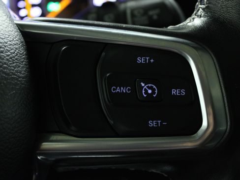 Used 2023 Jeep Wrangler Sahara w/ Cold Weather Group image 21