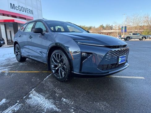 New 2025 Toyota Crown Signia image 11