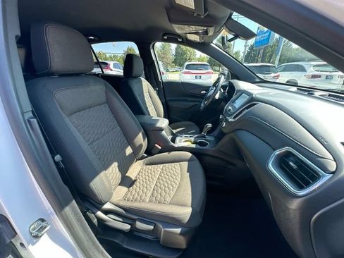 Used 2018 Chevrolet Equinox LT FWD image 29