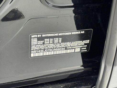 Used 2024 BMW i7 eDrive50 w/ M Sport Package image 56