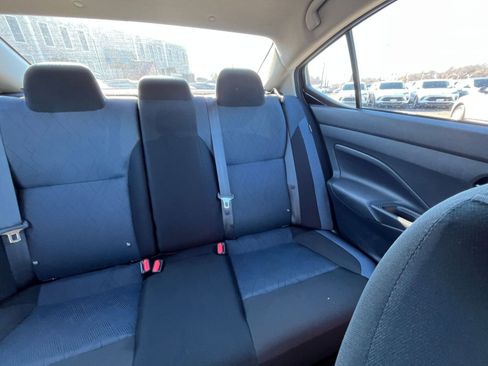 Used 2025 Nissan Versa SV image 35