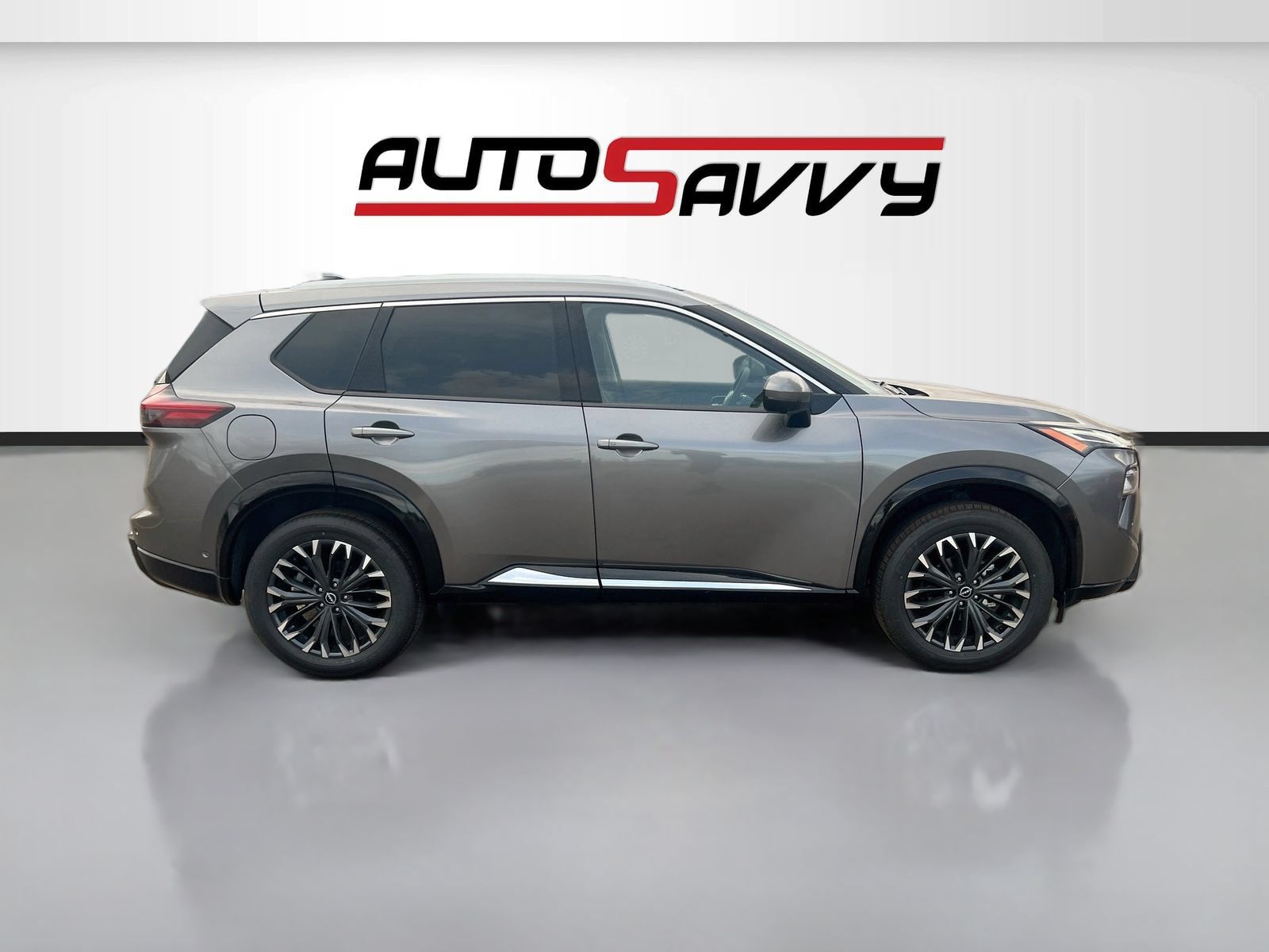 Used 2026 Nissan Rogue Platinum w/ Platinum Premium Package AWD/4WD image 8