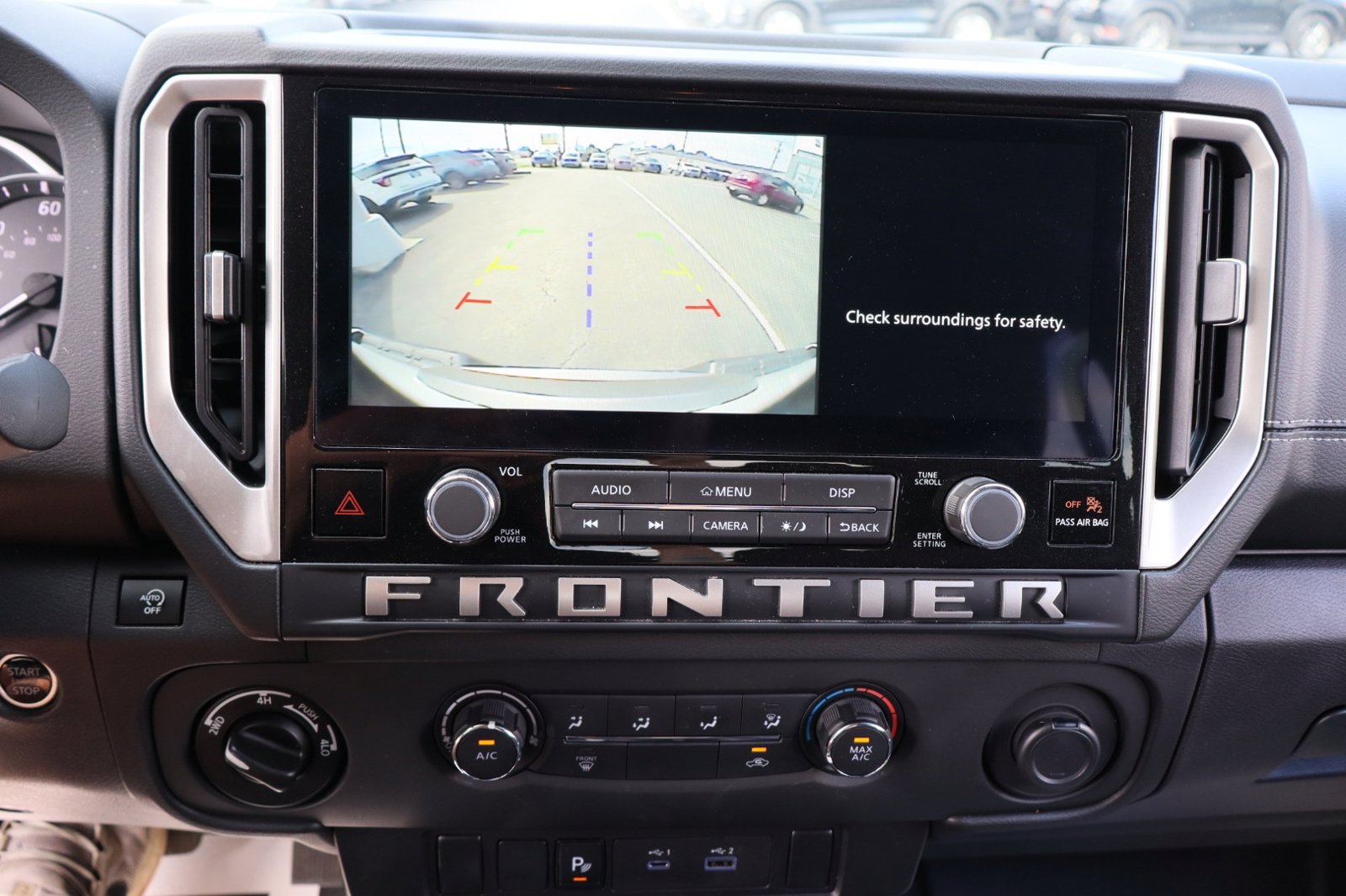 Used 2025 Nissan Frontier SV w/ Tow Package AWD/4WD image 17