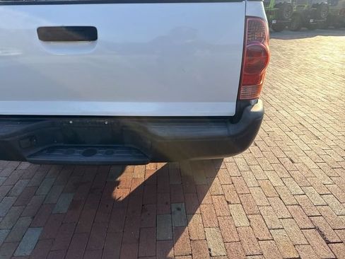 Used 2015 Toyota Tacoma PreRunner w/ Convenience Package RWD image 12
