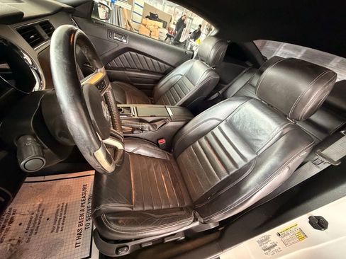 Used 2013 Ford Mustang GT Premium w/ Comfort Pkg image 12