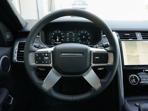 New 2026 Land Rover Discovery S AWD/4WD image 10