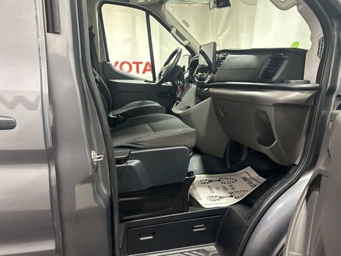 Used 2023 Ford Transit 350 XLT image 12