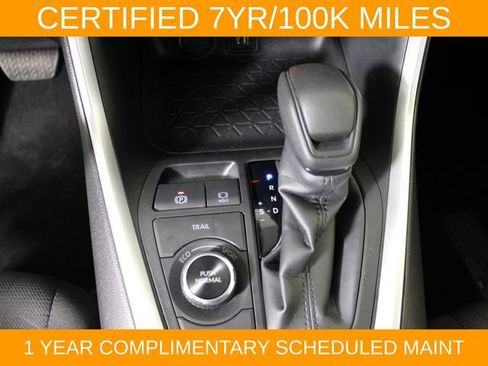 Used 2025 Toyota RAV4 XLE AWD/4WD image 27