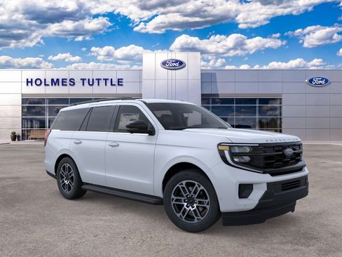 New 2026 Ford Expedition Active AWD/4WD image 7