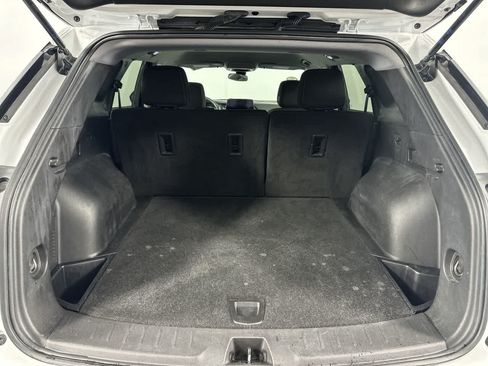 Used 2025 Chevrolet Blazer LT FWD image 21