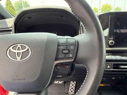 Certified 2025 Toyota Camry SE FWD image 18