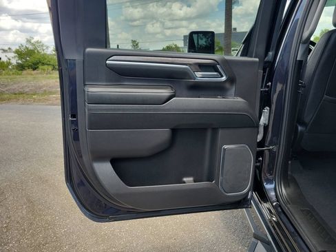 Used 2024 Chevrolet Silverado 2500 LTZ AWD/4WD image 14