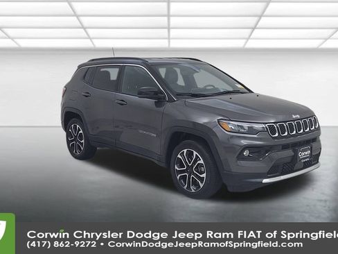 Certified 2024 Jeep Compass Limited image 3