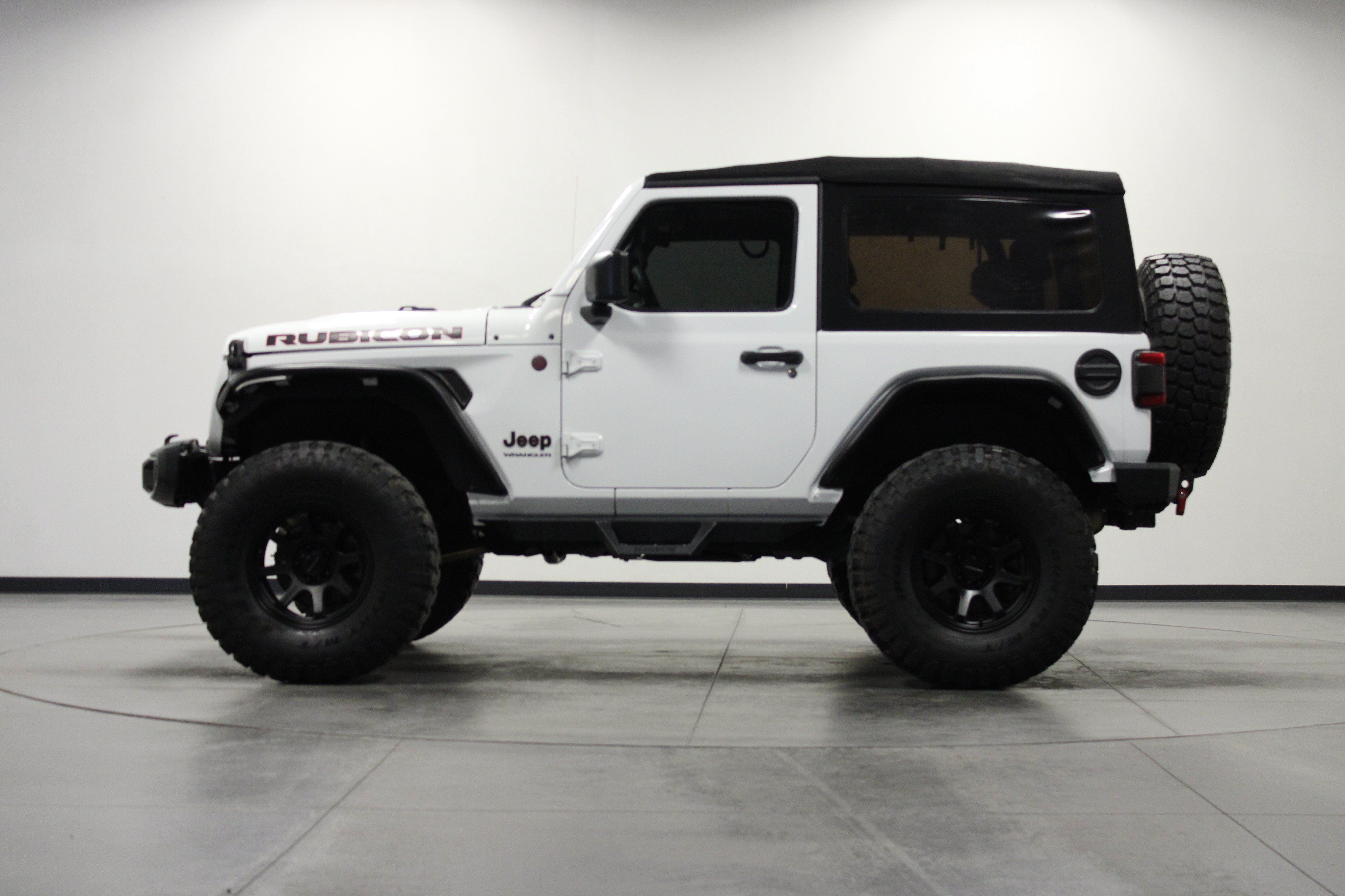 Used 2018 Jeep Wrangler Rubicon AWD/4WD image 7