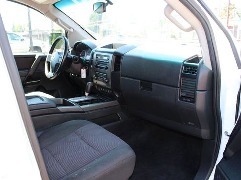 Used 2012 Nissan Titan SV w/ SV Value Truck Pkg RWD image 15