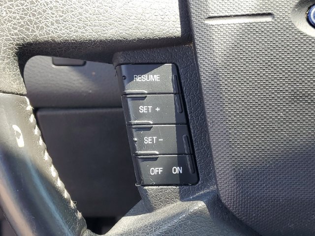 Used 2010 Ford Edge Limited FWD image 18