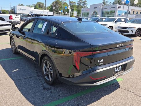 Used 2025 Kia K4 FWD image 10
