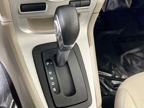 Used 2015 Ford Fiesta SE image 15