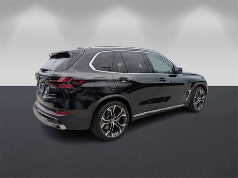 Certified 2025 BMW X5 xDrive50e w/ Parking Assistance Package image 5
