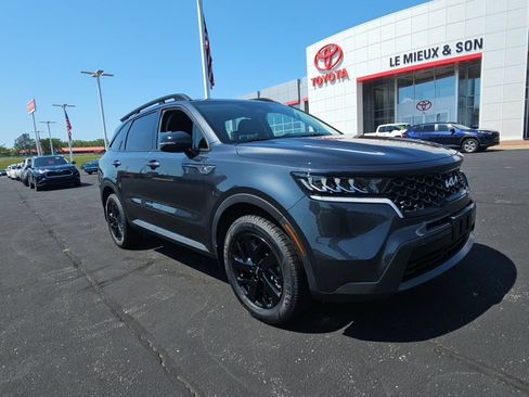 Used 2022 Kia Sorento S AWD/4WD image 1