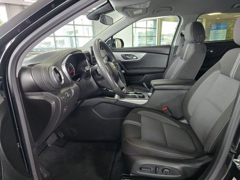 Used 2025 Chevrolet Blazer LT image 22