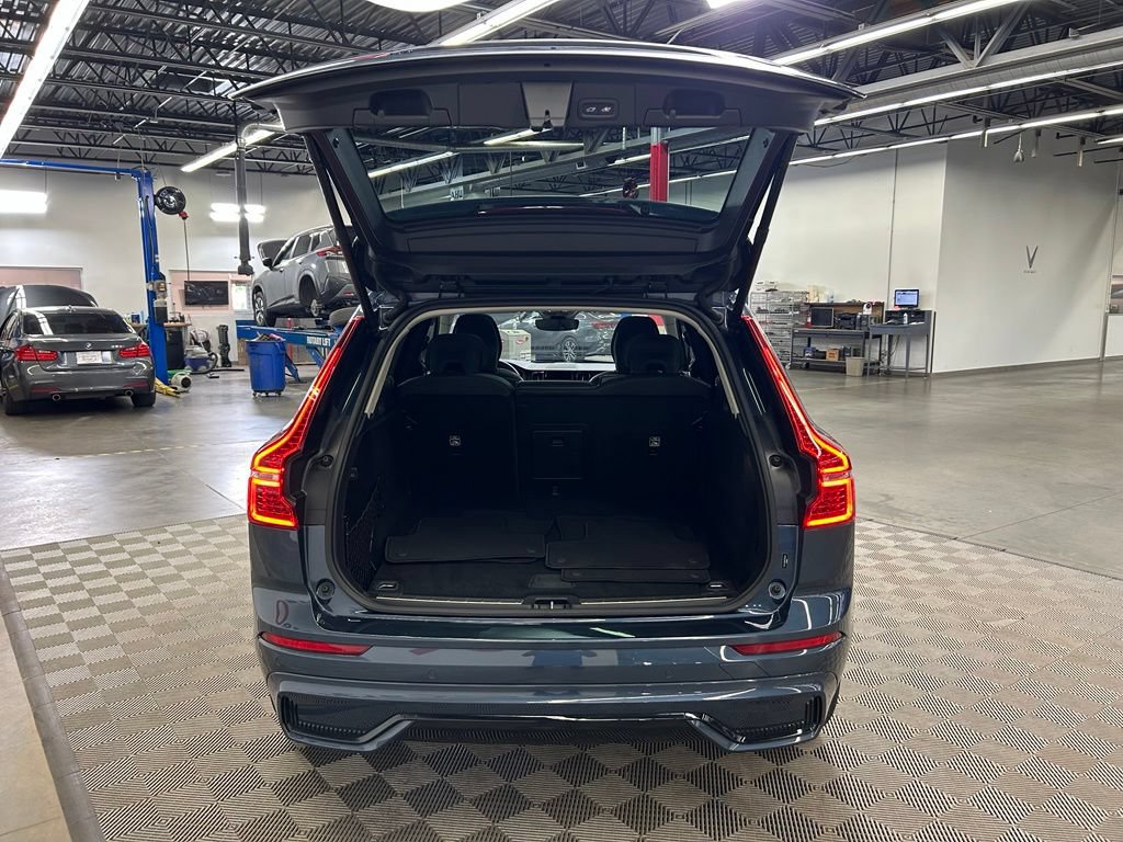 Used 2024 Volvo XC60 B5 Ultimate AWD/4WD image 14