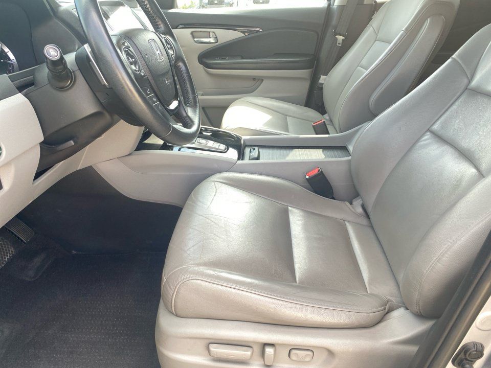 Used 2016 Honda Pilot Touring image 34