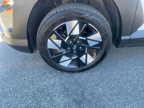 Used 2025 Hyundai Kona SEL image 30