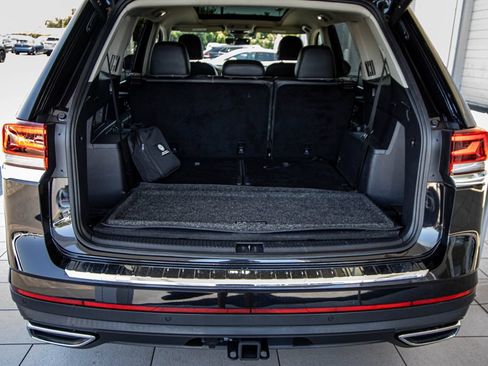 Certified 2024 Volkswagen Atlas SEL AWD/4WD image 16