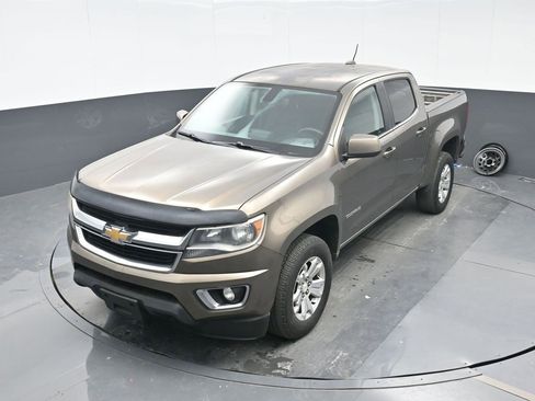 Used 2016 Chevrolet Colorado LT w/ LT Convenience Package image 16