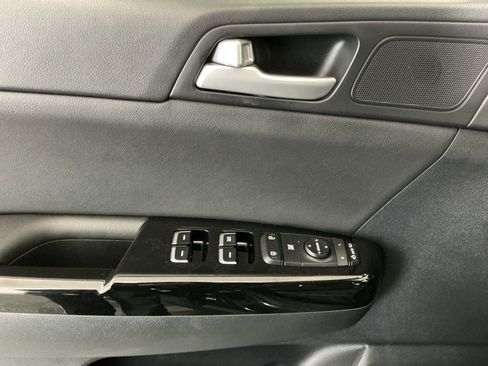 Used 2021 Kia Sportage EX w/ EX Technology Package FWD image 19