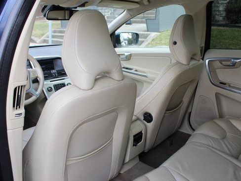 Used 2012 Volvo XC60 3.2 image 22