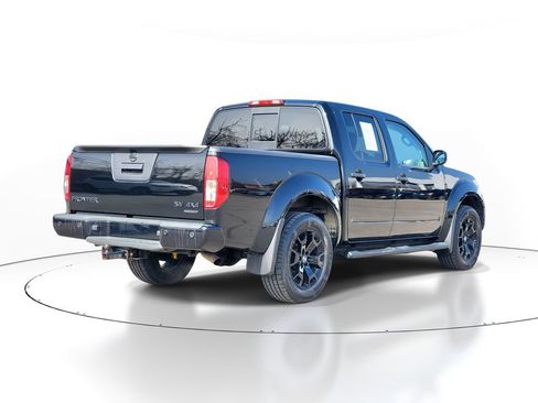 Used 2020 Nissan Frontier SV w/ Midnight Edition Floor Mats image 4
