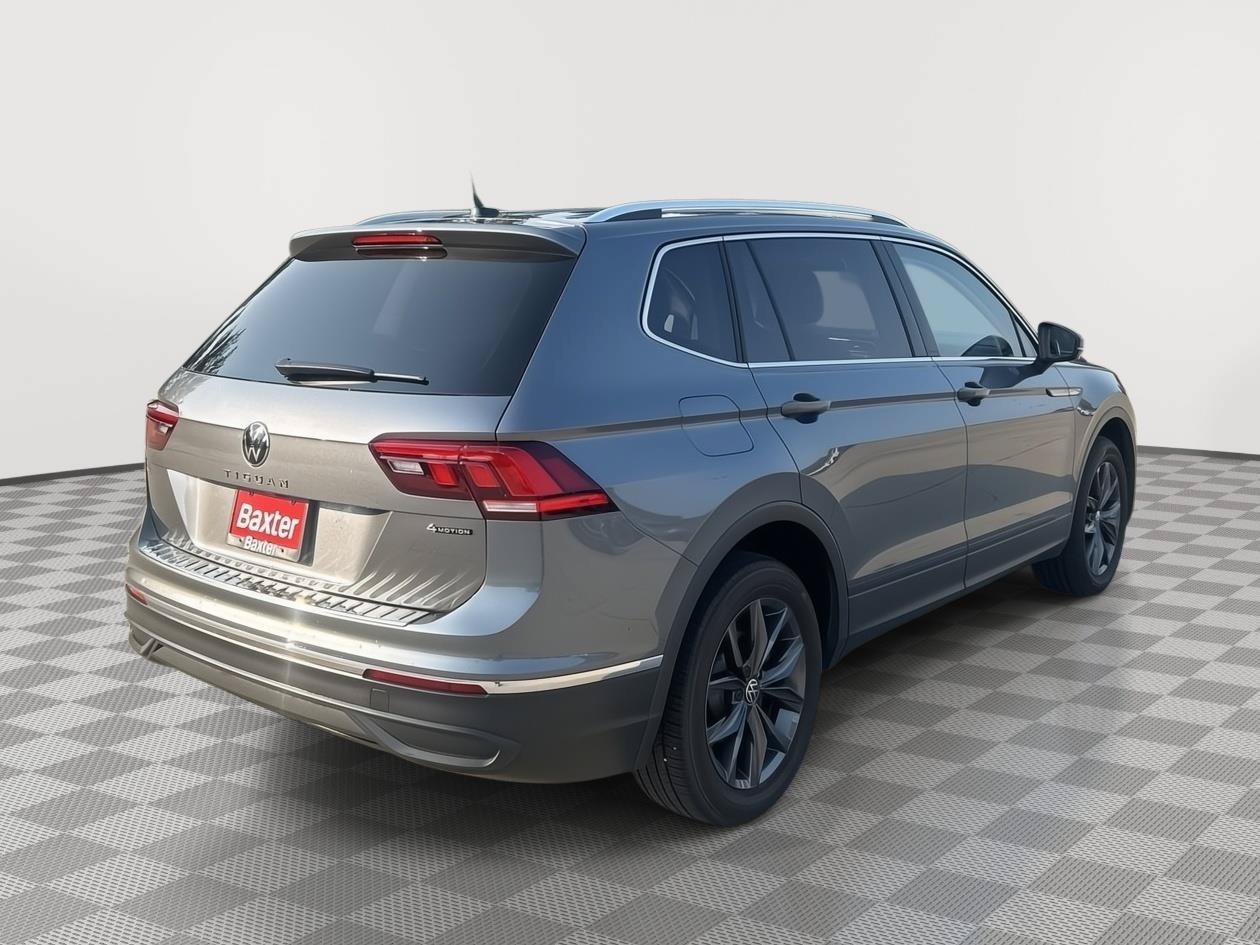 Used 2023 Volkswagen Tiguan SE AWD/4WD image 11