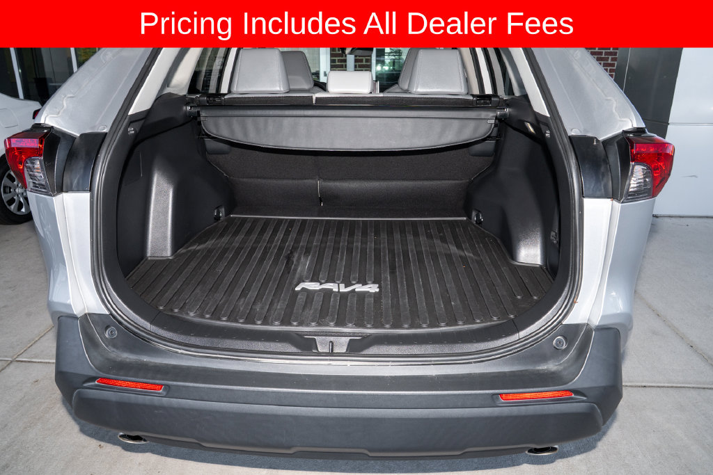 Used 2024 Toyota RAV4 XLE Premium FWD image 5
